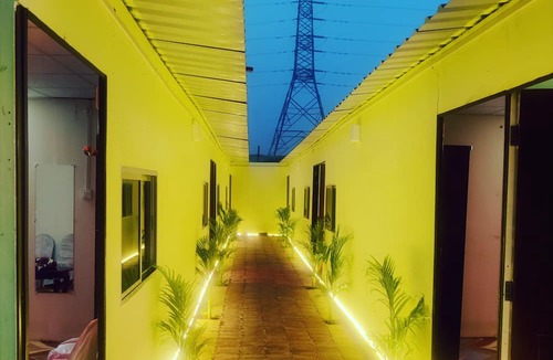 Naini Hotel | Maple Tree resort & restaurant