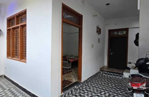 Jhusi Bed & Breakfast | Kumbh Stays