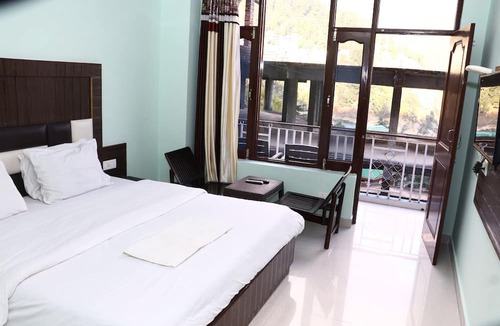 McLeod Ganj Hotel | Hotel Hillora Mcleodganj