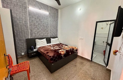 Faizabad Hotel | Hotel Gurudev Palace