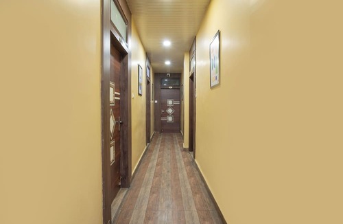Sarnath Hotel | Treebo Saumendra Residency