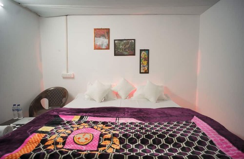 Naini Hotel | The Mahakumbh Vatika