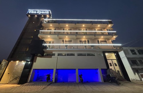 Gorakhpur Hotel | Hotel The Spark