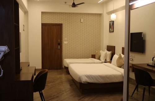 Jabalpur Hotel | hotel kadamb tree