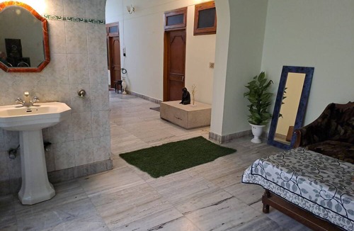 Civil Lines House | Mishra's Bungalow