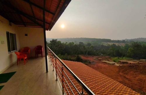 Hireguthi Hotel | The Hill View Guesthouse