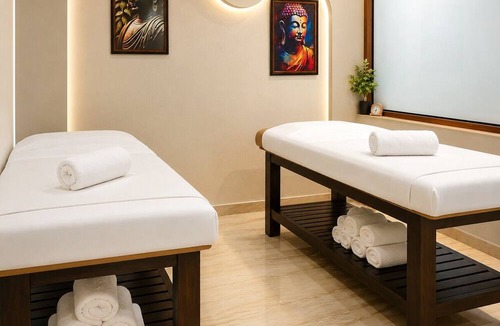 Panch Batti Hotel | Park Central Jaipur City Center