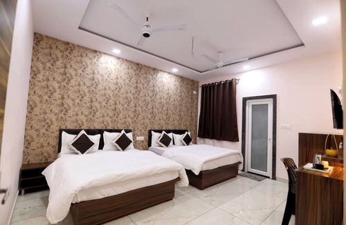 Kalyanpur Hotel | Shree Krishna Inn