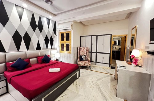 New Delhi Hotel | Divine Inn Hotel Rajouri Gardan