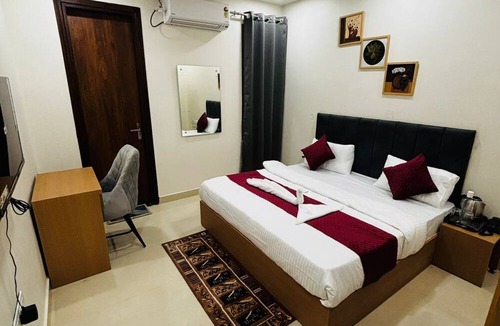 Civil Lines Hostel | Nirvana inn