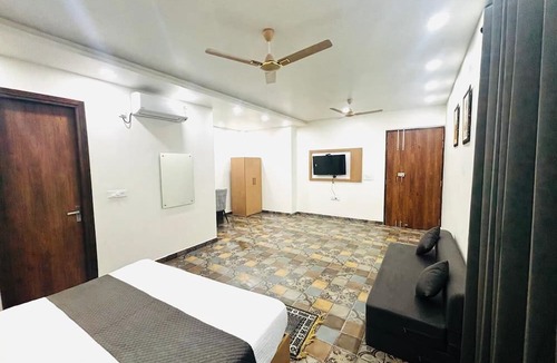 Civil Lines Hostel | Nirvana inn