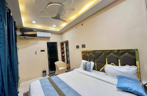 Varanasi Hotel | Hotel Shivee - Varanasi
