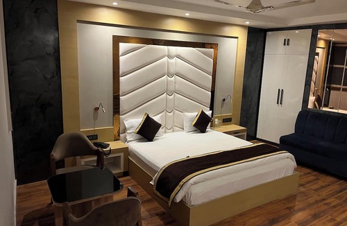 Kanpur Hotel | Hotel Lata Continental