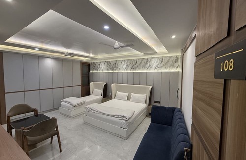Kanpur Hotel | Hotel Lata Continental