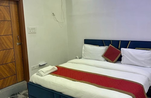 Malviya Nagar Hotel | Hotel Star Marigold