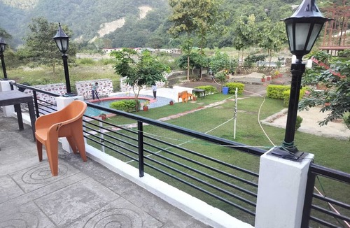 Paliyal Gaon Hotel | Camp Aquaforest