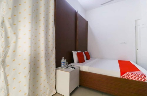 Patiala Hotel | Amar Hotel By GRB