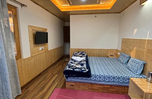 Shilon Bagh Hotel | Vizvei