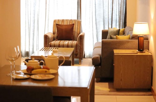 Nanakram Guda Hotel | Oakwood Residence Kapil Hyderabad