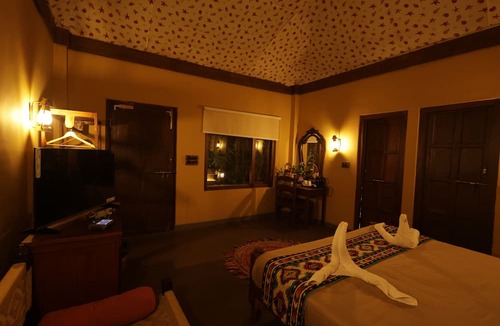 Naraini Hotel | Gulmohar eco village resort