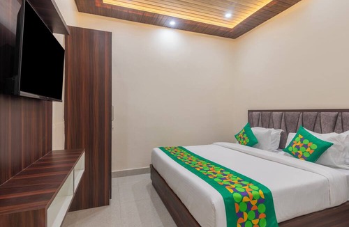 Varanasi Hotel | Treebo Golden Kashi