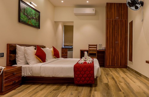 Cheyyur Hotel | Natures Vibe Beach Resort