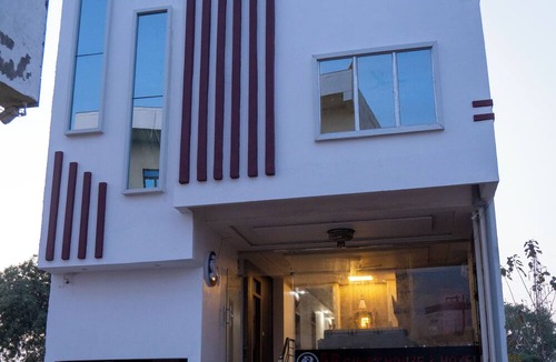 Agra Hotel | SR GUEST HOUSE