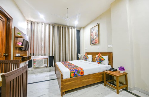Faridabad Hotel | FabExpress Galaxy II