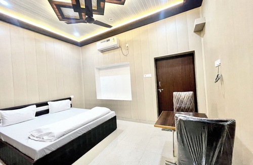 Varanasi Hotel | Hotel DEV VILLA GUEST HOUSE - VARANASI