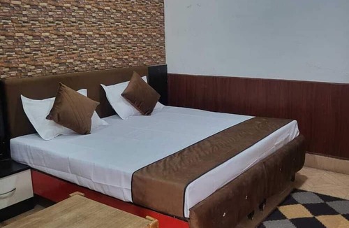 Mirzapur Hotel | Avexia Funcity Resort
