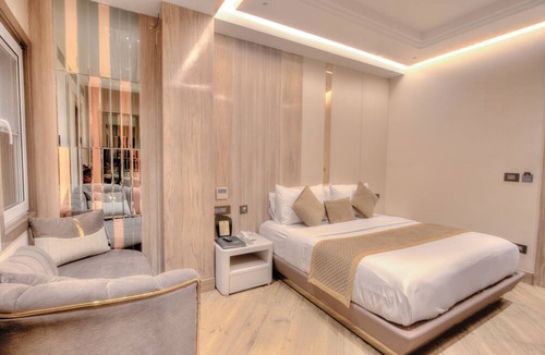 Paharganj Hotel | THE SINGH EMPIRE