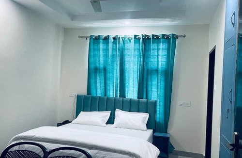 Shivanandi Hotel | Goroomgo Bhanu Palace Rudraprayag