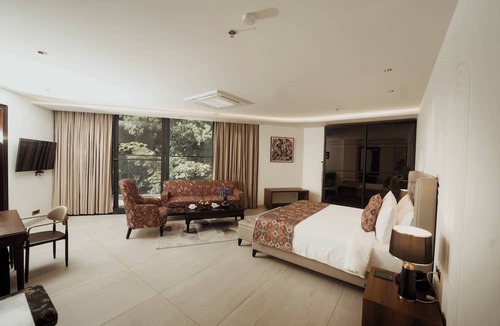 Dera Gopipur Hotel | NAMAMI BY ZENQ BANKHANDI