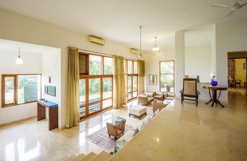 Pilerne Industrial Estates Villa | Hilltop Villa With Pool River View Whitehouse