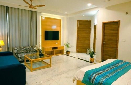 Meerut Hotel | Garden Resorts & Hotel