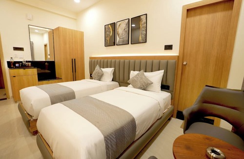 Kondapur Hotel | Oak Business Hotel