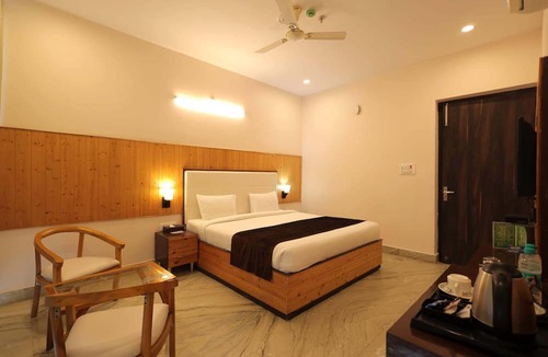 Kotdwara Hotel | Hotel Corbett Paradise Kotdwar
