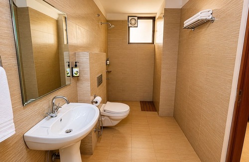 Vasundhara Hotel | Amaira Hotels & Banquets (Near Vaishali Metro Station)