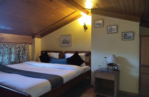Jeolikote Cottage | Rosastays Nainital