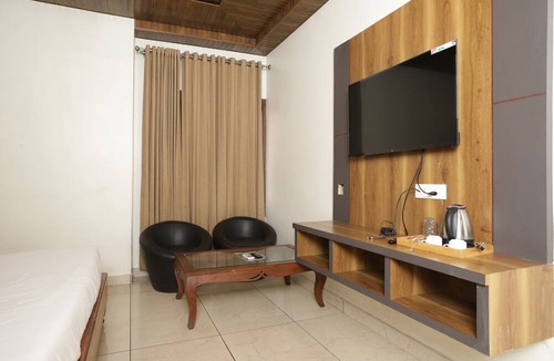 Hisar Hotel | Hotel Razia Inn