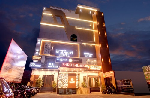 Medchal Hotel | Super OYO Townhouse OAK De Alphabet