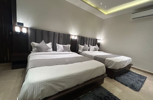 Kanpur Hotel | Hotel Majestic Grand By MNG Rooms