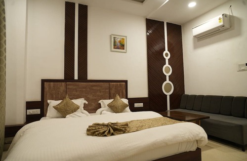 Shivpuri Hotel | Hotel Kamla Heritage - Shivpuri