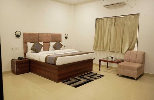 Varanasi Hotel | The Golden Palace