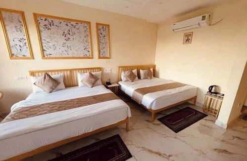 Dhaliara Hotel | Paradise Woodland Resort Chintpurni