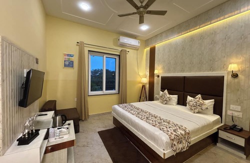 Agra House | The Orchid Retreat Agra - Stay Near Taj Mahal