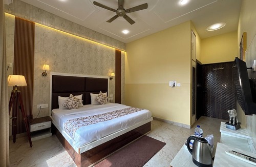 Agra House | The Orchid Retreat Agra - Stay Near Taj Mahal