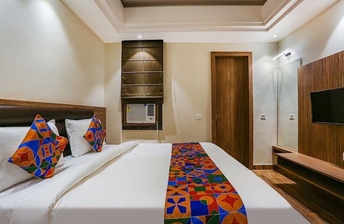Kanpur Hotel | Fabhotel Stargaze