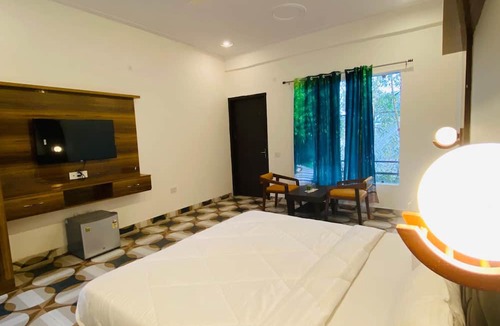 Ramnagar Hotel | New Corbett Hotel and Resort