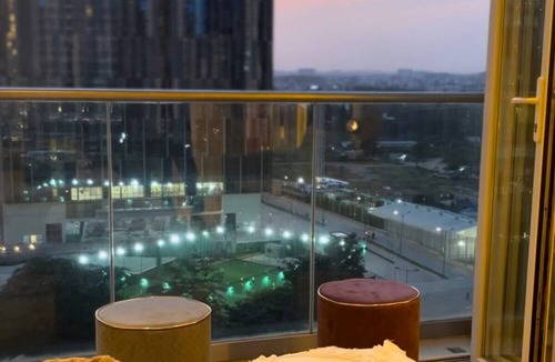 Bengaluru Cabin | Lounge Fly By Jade